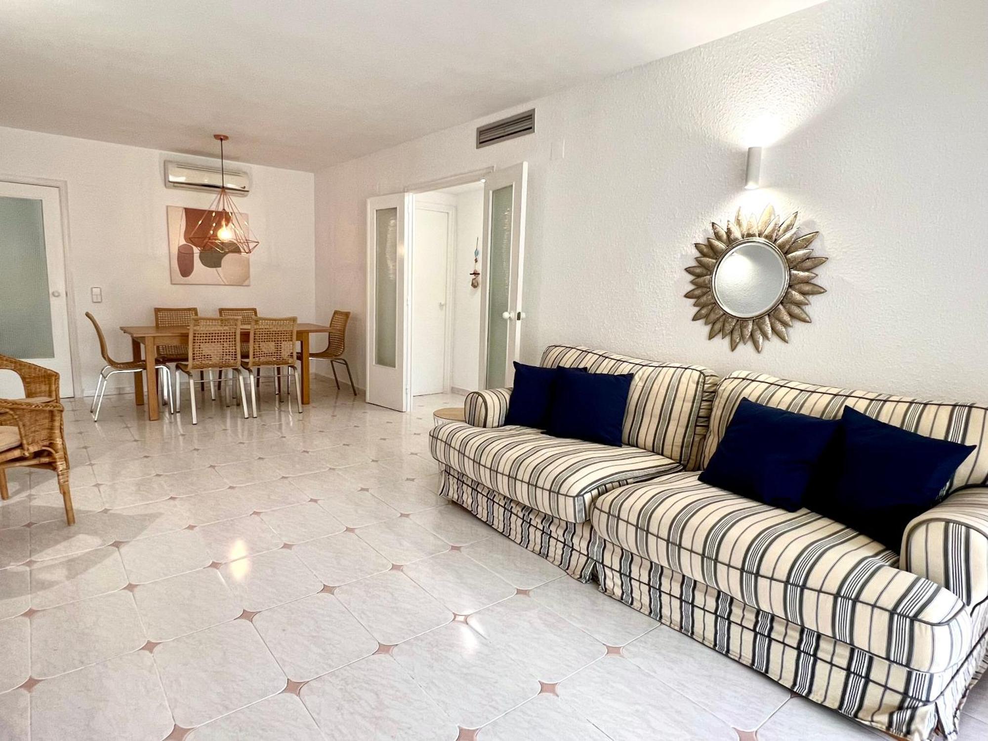 Magnifico Apartamento Playamero Con Vistas Al Mar. Салоу Экстерьер фото